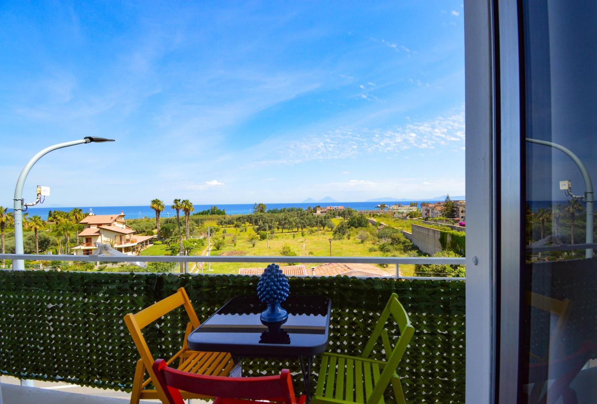 Casa Ekaterina Free Wifii - Spiaggia 200 Metri Brolo Exteriér fotografie